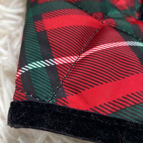 🎉2X HP🎉 Old Navy Plaid Quilted Vest 💗 Red Green White & Black - Picture 11 of 14